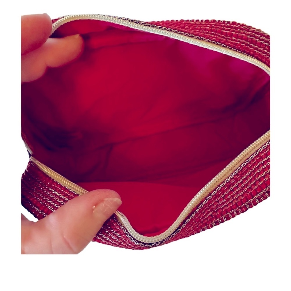 NEW CHANEL Red Tweed Makeup Bag Pouch 2022 Edition. Gold front & zip logo. NIB - Picture 4 of 7